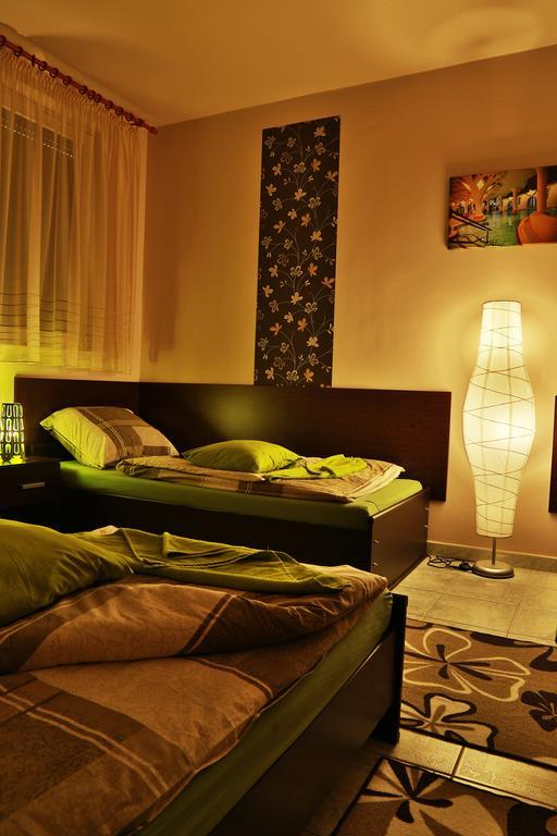 Aranyhid Vendeghaz Hotel Makó Værelse billede