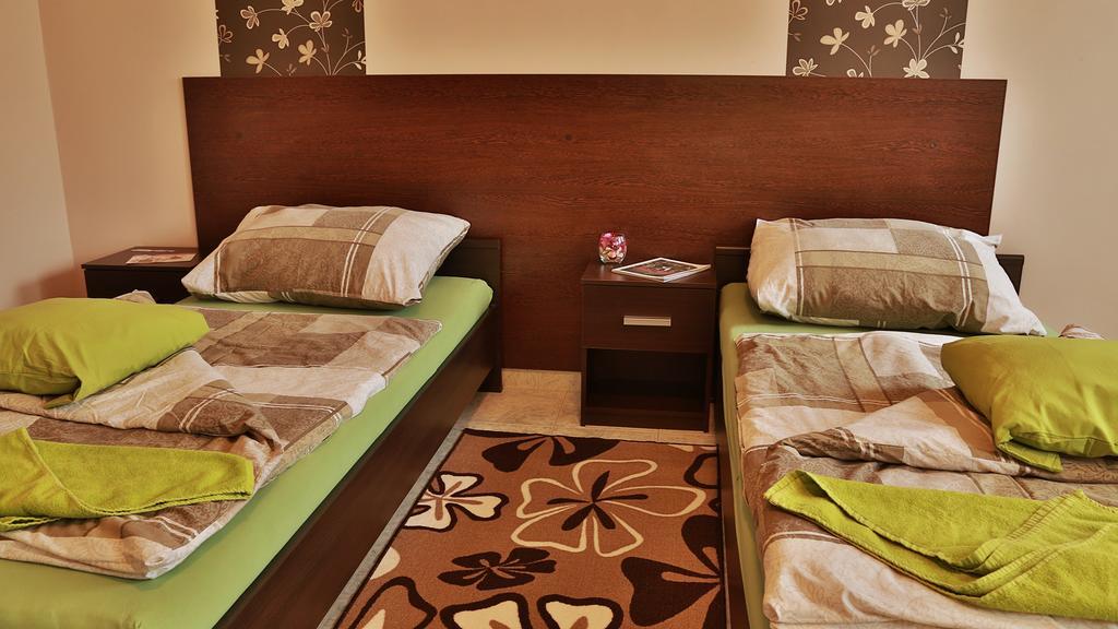 Aranyhid Vendeghaz Hotel Makó Værelse billede
