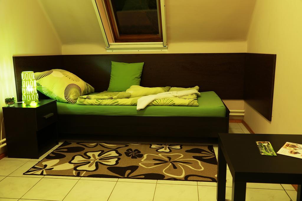 Aranyhid Vendeghaz Hotel Makó Værelse billede